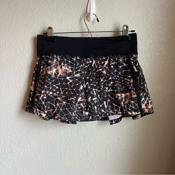 Lululemon Pace Rival Skirt II *4-way Stretch 
Sugar Crush Multi / Black - Picture 5 of 9